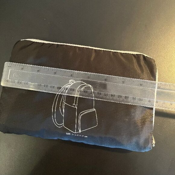 Lightweight Nylon Packable Backpack for Men or Women - Picture 9 of 9